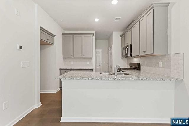 69 Arnold Dr in Wood Ridge, NJ - Building Photo - Building Photo