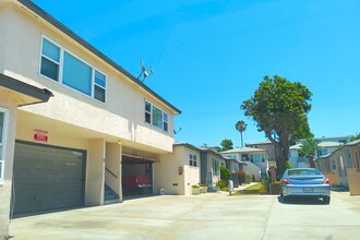 912 N Market St, Unit 7 in Inglewood, CA - Foto de edificio - Building Photo