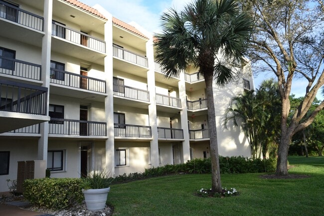 2500 105th Ave N in West Palm Beach, FL - Building Photo - Building Photo
