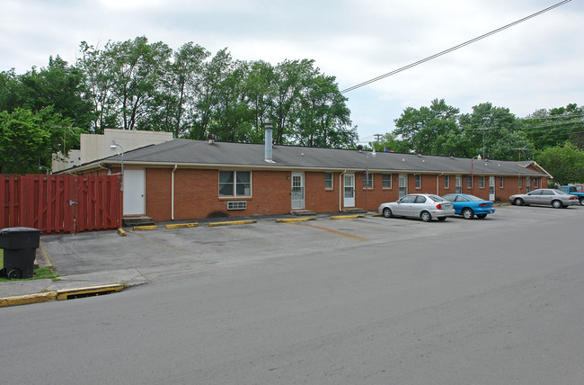 Sunshine Square in Murfreesboro, TN - Building Photo - Building Photo