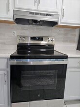 13828 Harrison St in Miami, FL - Building Photo - Building Photo