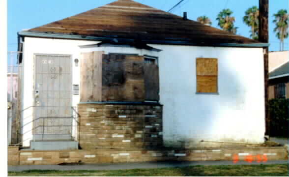 2810 W Vernon Ave in Los Angeles, CA - Foto de edificio - Building Photo