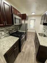 St. Luke's Place Apartment Homes in Montclair, NJ - Foto de edificio - Interior Photo