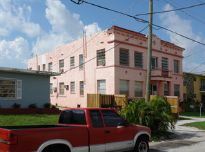 1450 SW 4th St in Miami, FL - Building Photo - Building Photo