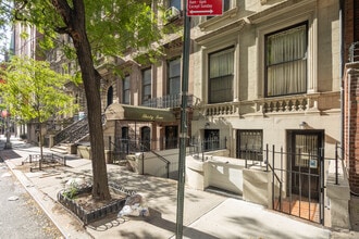 34 E 38th St in New York, NY - Building Photo - Building Photo