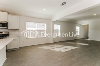 1621 Four Waters Lp in Andice, TX - Building Photo - Building Photo