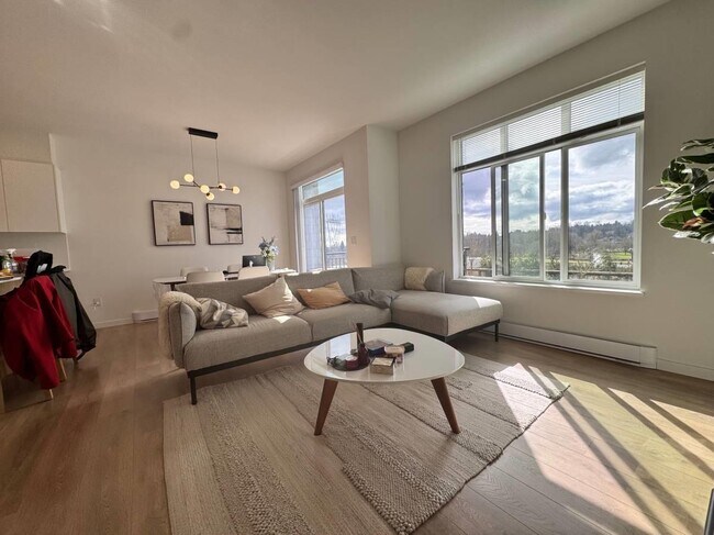 15255 Sitka Dr in Surrey, BC - Building Photo - Building Photo