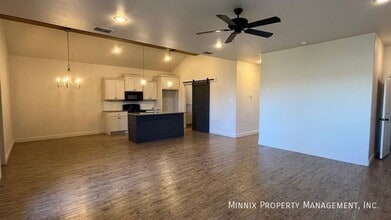 1614 102nd St in Lubbock, TX - Building Photo - Building Photo