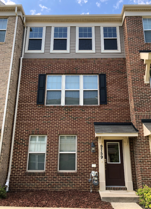 9759 Kilt Pl in Waldorf, MD - Building Photo