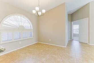 672 E Lovegrass Dr in San Tan Valley, AZ - Building Photo - Building Photo