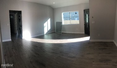 6818 Gentry Ave in Los Angeles, CA - Building Photo - Building Photo