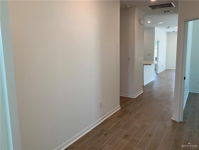 3908 Highland Ave in McAllen, TX - Building Photo - Building Photo
