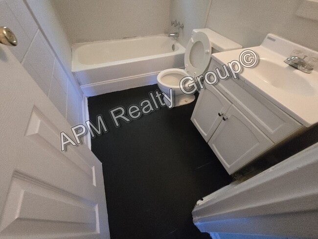 property at 3042 Howell Ct