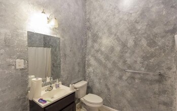 2115 St Paul St in Baltimore, MD - Building Photo - Building Photo