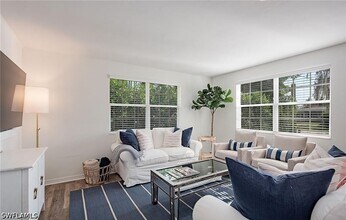 1281 Diana Ave in Naples, FL - Building Photo - Building Photo