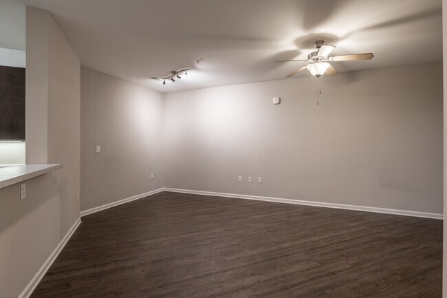 Manor at Indian Creek in Stone Mountain, GA - Building Photo - Interior Photo