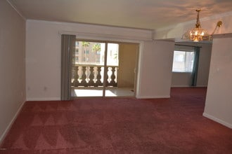 7870 E Camelback Rd-Unit -412 in Scottsdale, AZ - Building Photo - Building Photo