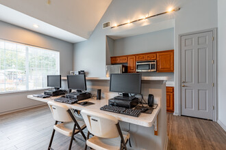 Elan Gardens Apartments in San Antonio, TX - Building Photo - Interior Photo