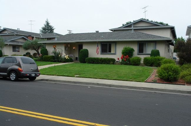 1230 Halford Ave in Santa Clara, CA - Building Photo - Building Photo