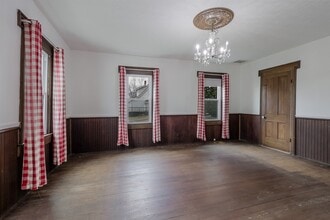 329 Grayson St in Upton, KY - Building Photo - Building Photo