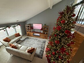 12822 Skyknoll Ln in Houston, TX - Building Photo - Building Photo