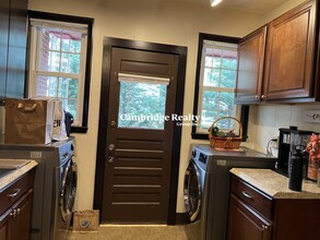 66 Craigie St, Unit 3T in Somerville, MA - Foto de edificio - Building Photo