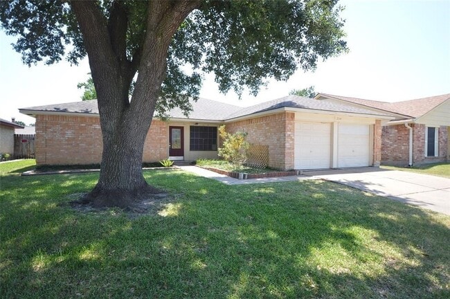property at 2314 Crooked Ln