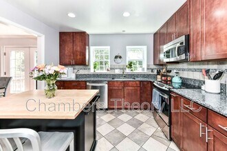 2107 Golf Course Dr in Reston, VA - Building Photo - Building Photo