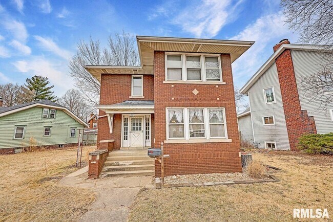 property at 1803 W Main St