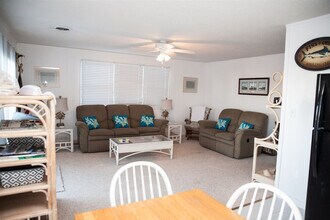 57219 Island Club Ln in Hatteras, NC - Building Photo - Building Photo