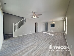 2744 Lullwater Ln in Indianapolis, IN - Building Photo - Building Photo