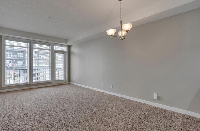 15304 Bannister Rd SE in Calgary, AB - Building Photo - Building Photo