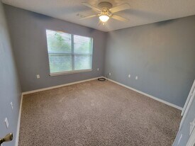 6476 Sailport Cove in Gulf Breeze, FL - Building Photo