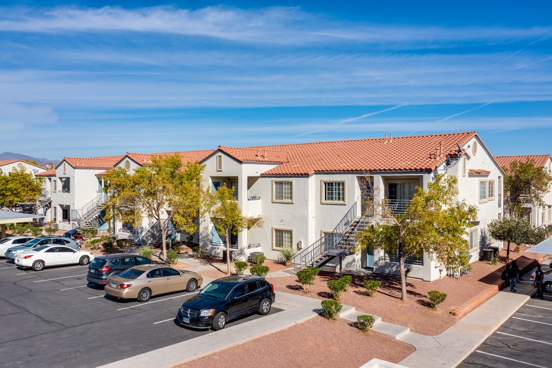 Coral Palms Condominiums in North Las Vegas, NV - Building Photo