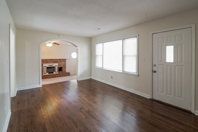 422 Madeline Dr in Goose Creek, SC - Building Photo - Building Photo