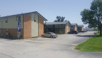 Cedar Crest Apartments in Owasso, OK - Foto de edificio - Building Photo