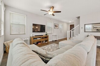 6212 E Bibi Dr in Fresno, CA - Building Photo - Building Photo