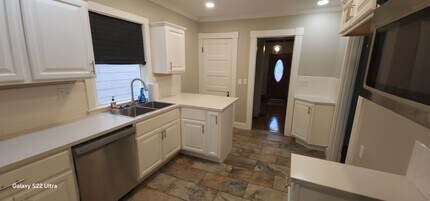 524 Bowen St in Dayton, OH - Foto de edificio - Building Photo