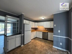 5716 5 Sisters Ct in Fayetteville, NC - Building Photo - Building Photo