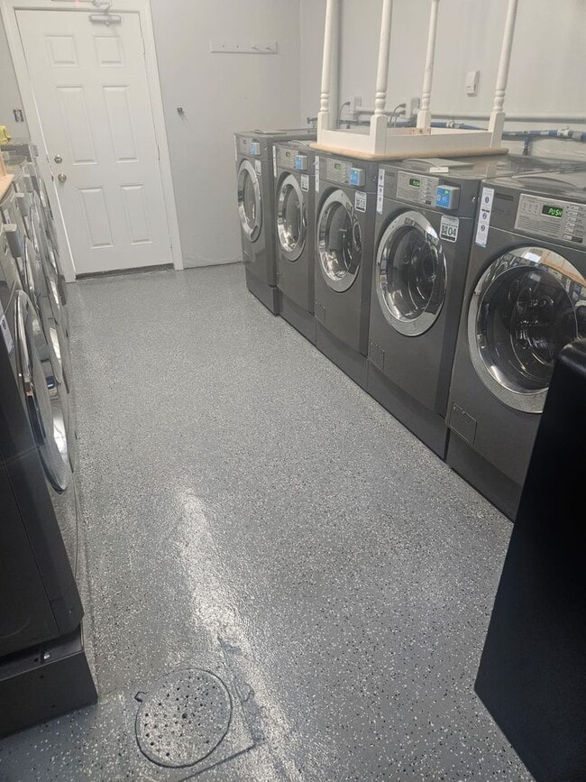 Townbank Manor in Cape May, NJ - Foto de edificio - Interior Photo