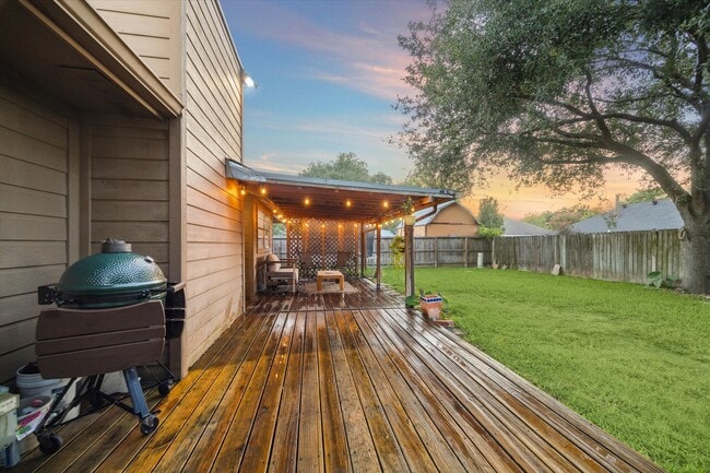 5618 Village Way Dr.