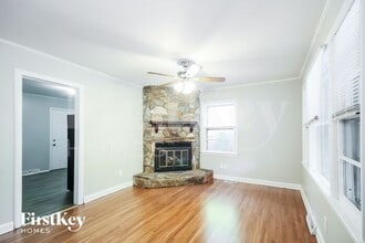 2324 Markham Ct in Charlotte, NC - Building Photo - Building Photo
