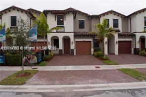 10349 NW 89th Terrace in Doral, FL - Building Photo