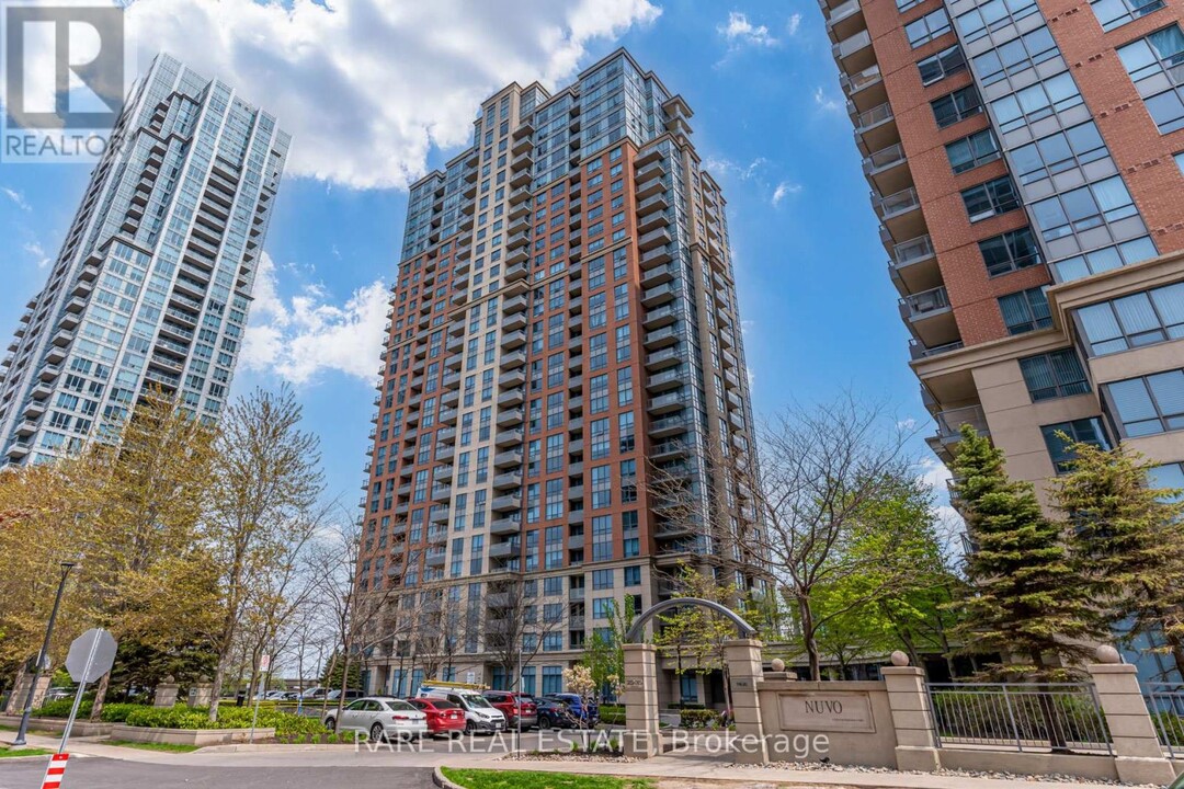 25-1825 Viking Ln in Toronto, ON - Building Photo