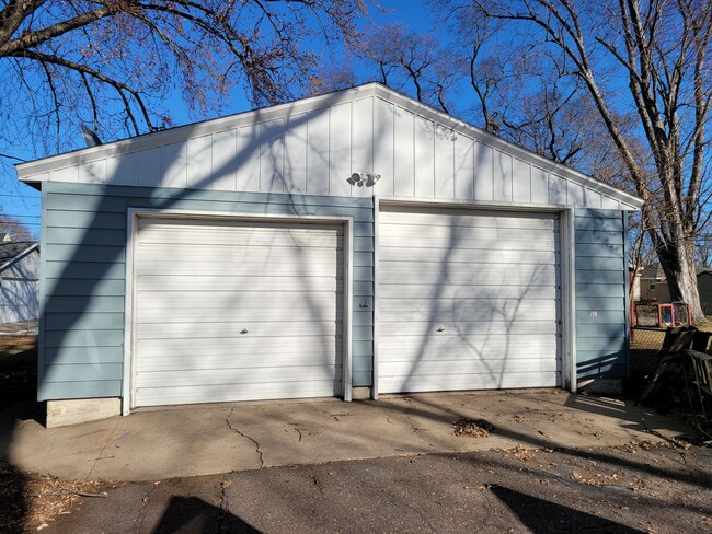 48 22nd Ave N in St. Cloud, MN - Foto de edificio - Building Photo