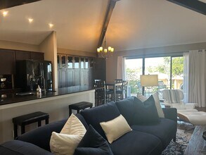 1406 Broken Hills Dr in Horseshoe Bay, TX - Building Photo - Building Photo