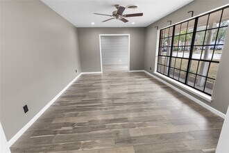 302 Shadow Creek Dr in El Lago, TX - Building Photo - Building Photo