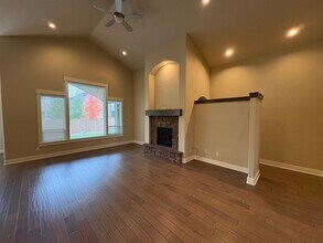 61116 SE Stari Most Loop in Bend, OR - Building Photo - Building Photo