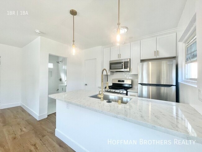 3017 London St in Los Angeles, CA - Building Photo - Building Photo