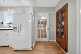 2340 Court St in Syracuse, NY - Building Photo - Building Photo